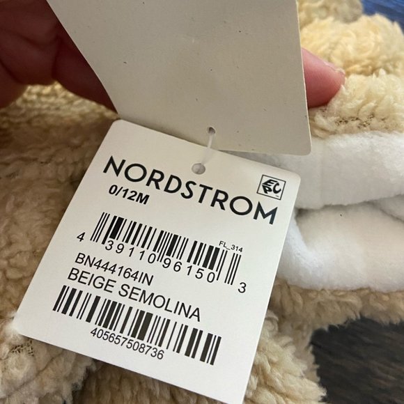 NWT Nordstrom + Tucker Tate Baby Bear Hat and Mittens Set Beige Semolina Furry - Picture 8 of 12